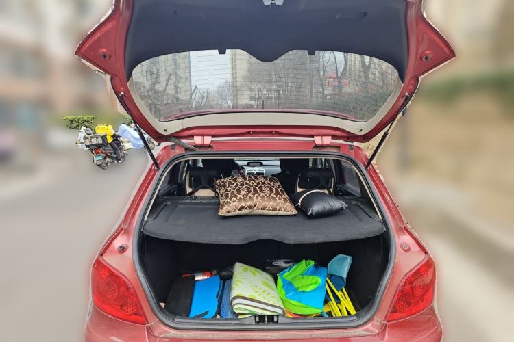 Used Peugeot 307 2012 1.6L Manual CROSS Trunk