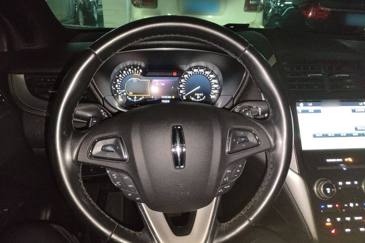 Used Lincoln MKC 2017 2.0T Two-Wheel Drive Deluxe Edition