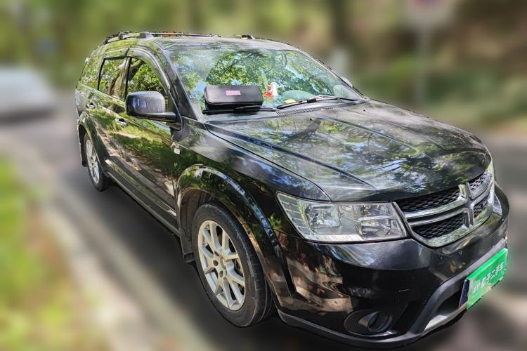 Used Dodge Journey 2013 2.4L Two-Wheel Drive Luxury Version
