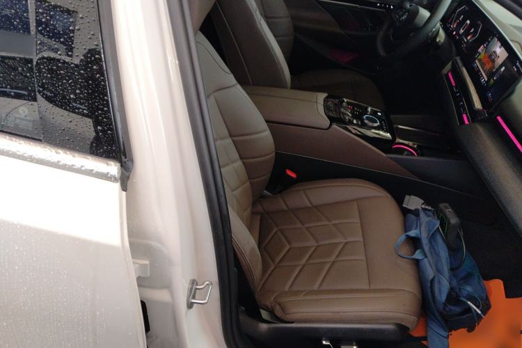 Used BMW 5 Series 2024 525Li Luxury Package
