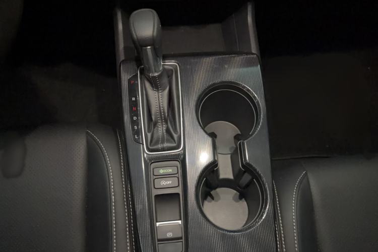 Used Honda Civic 2022 240TURBO CVT Dynamic Edition Gear Lever