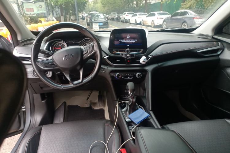 Used Chevrolet Orlando 2018 Redline 530T Automatic Enjoyment Edition (5+2 Model) – China V Standard Center Console