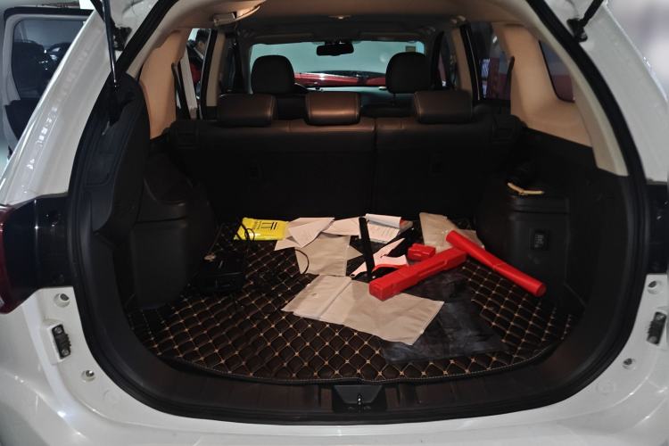 Used Mitsubishi Outlander 2019 2.4L 4x4 Zhi Xiang Edition 5 Seats China V Emission Standard