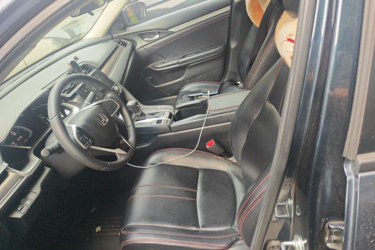 Used Honda Civic 2019 220TURBO CVT Dynamic Edition China VI Left Front Seat