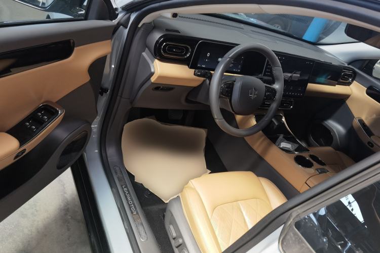 Used Leapmotor C01 2024 Pure Electric 525 Luxury Edition
