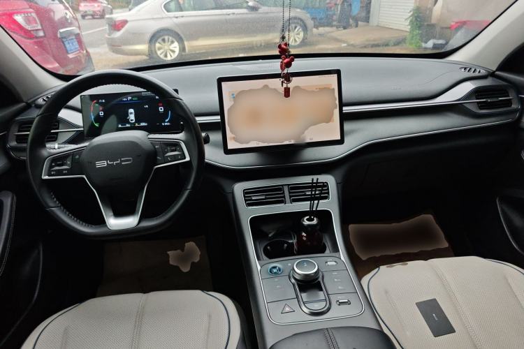 Used BYD Destroyer 05 2024 HONOR Edition DM-i 55KM Luxury Model Center Console