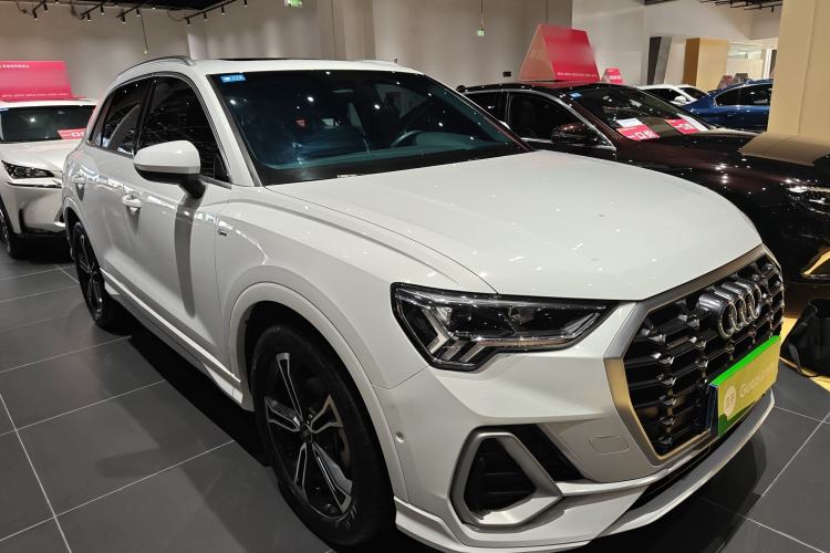 Used Audi Q3 2022 45 TFSI quattro Fashion Dynamic Model
