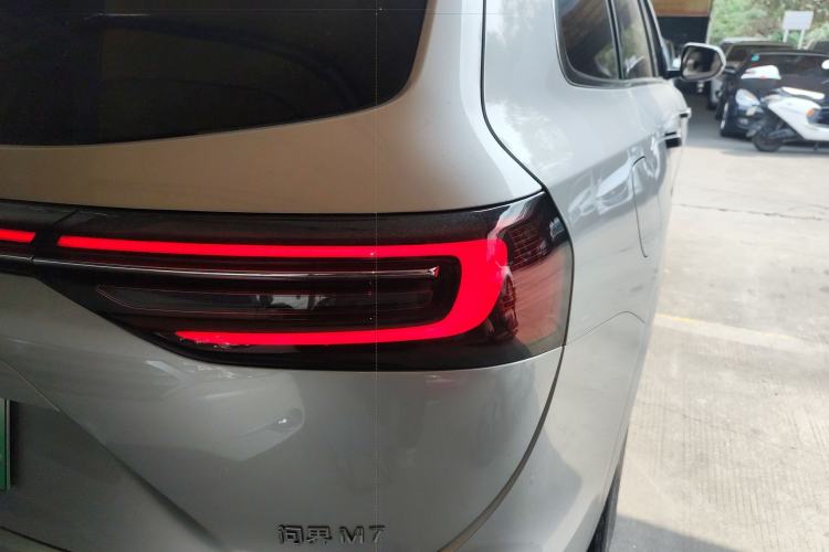 Used Hima AITO M7 2024 1.5T Rear-Drive Plus Version 5 Seats Exterior 3