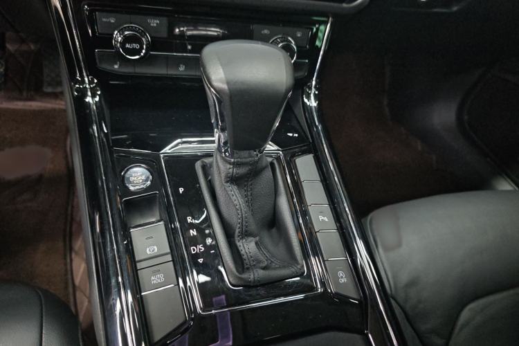 Used Volkswagen Phideon 2018 Revised Version 380TSI Two-Wheel Drive Business Edition