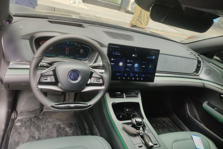 Used BYD Han 2022 EV 610 km All-Wheel-Drive Qianshan Cui Limited Edition
