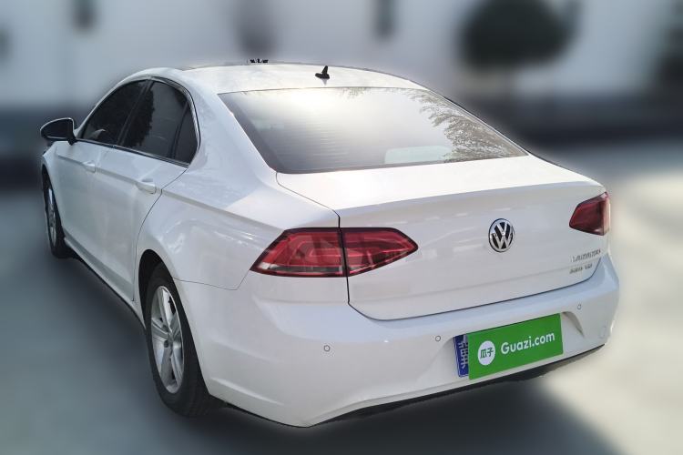 Used Volkswagen Lamando 2015 230TSI DSG Fashion Edition
