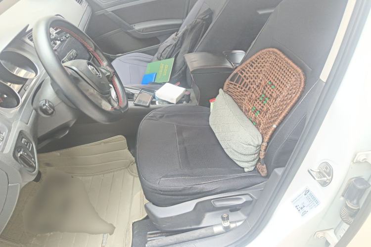 Used Volkswagen Golf 2015 1.6L Automatic Fashion Model