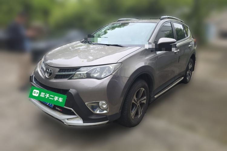 Used Toyota RAV4 2015 2.0L CVT Two-Wheel Drive Fashion Edition