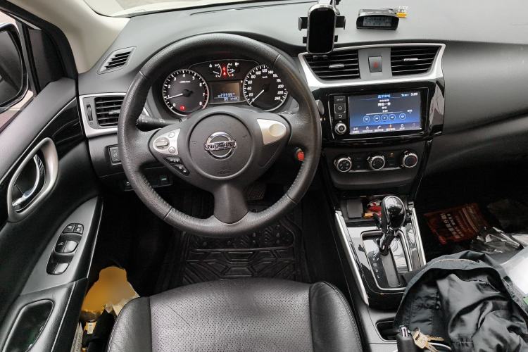 Used Nissan Sylphy 2018 1.6XV CVT Deluxe Edition Steering Wheel