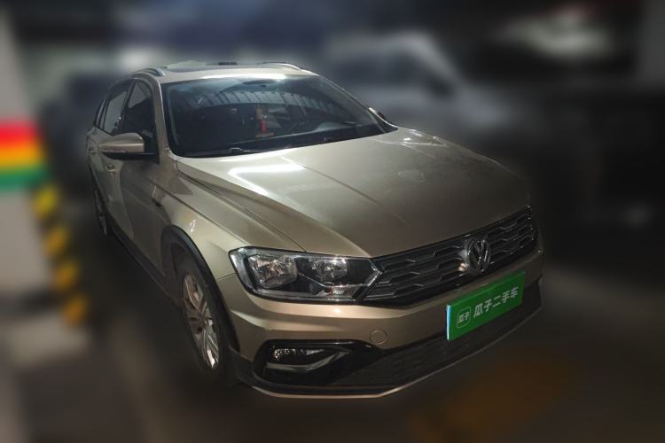 Used Volkswagen C-TREK 2017 230TSI DSG Comfort Version Front Right 45 Deg