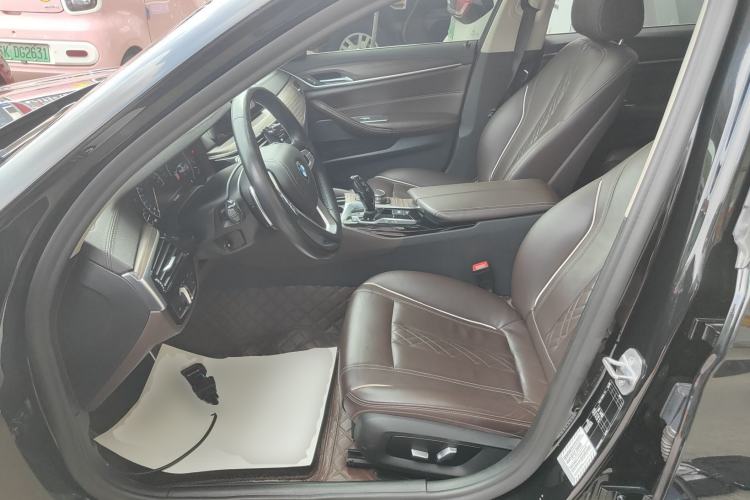 Used BMW 5 Series 2019 Facelifted 530Li Luxury Edition Premium Package
