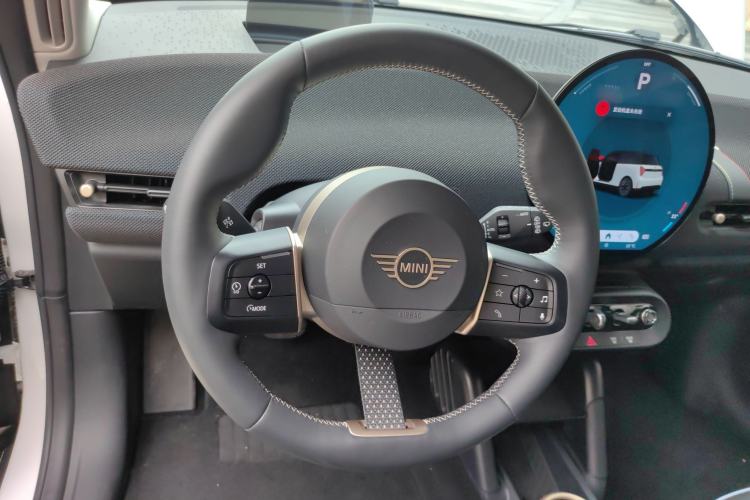 Used MINI Electric MINI COOPER 2024 452km COOPER SE Artist