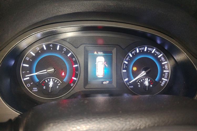 Used Haval H2 2018 Red-Label 1.5T Dual-Clutch Two-Wheel-Drive Elite Model Instrument Cluster