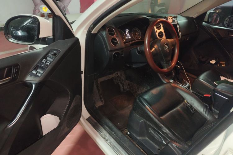 Used Volkswagen Tiguan 2015 1.8TSI Automatic Two-Wheel Drive Trend Edition Driver Seat