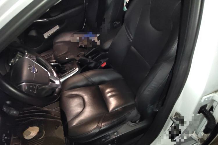 Used Volvo V40 2016 T4 Smart Luxury Edition Left Front Seat