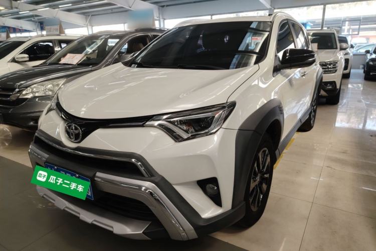 Used Toyota RAV4 2019 2.0L CVT Two-Wheel Drive Fashion X Limited Edition China V Standard