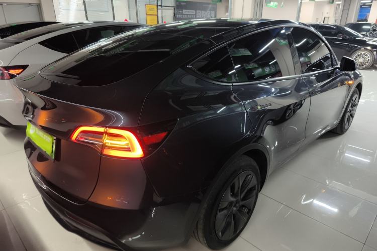 Used Tesla Model Y 2024 Rear-Wheel-Drive Version
