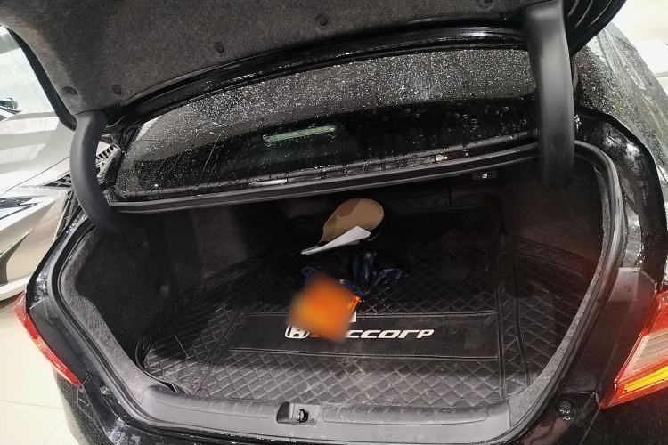 Used Honda Accord 2018 260TURBO Elite Edition China VI Trunk