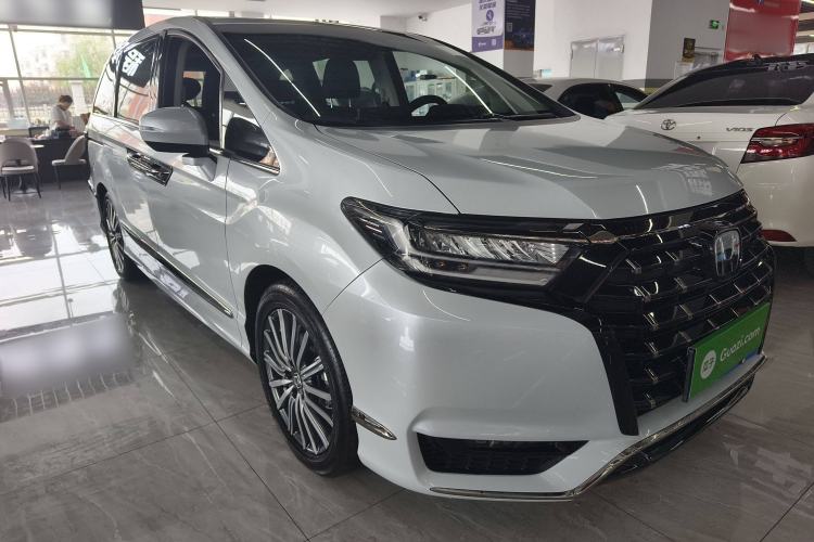 Used Honda Elysion 2024 2.0L eHEV Luxury Edition