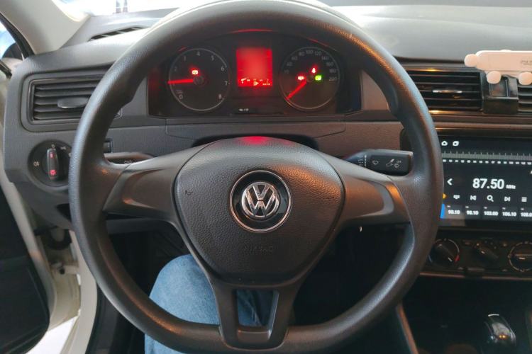 Used Volkswagen Santana 2016 1.6L Automatic Fashion Edition
