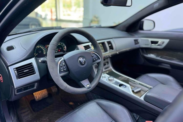 Used Jaguar XF 2015 XF 3.0 SC R-Sport Luxury Edition
