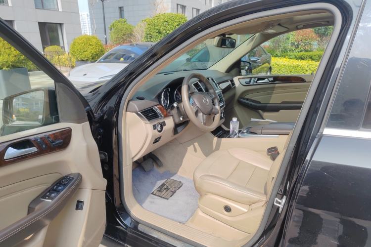 Used Mercedes-Benz M-Class 2014 ML 400 4MATIC Dynamic Model