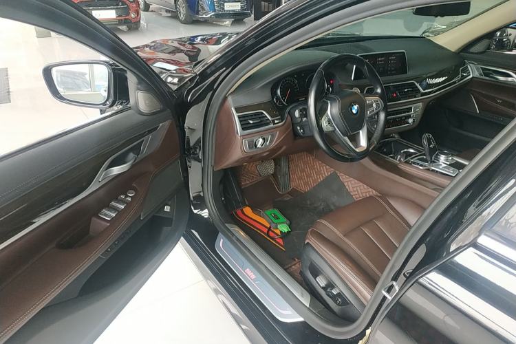 Used BMW 7 Series 2018 730Li Leading Model Excellence Package