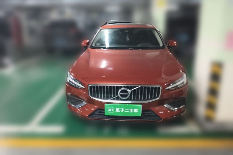 Used Volvo S60 2020 T4 Zhiyuan Luxury Edition
