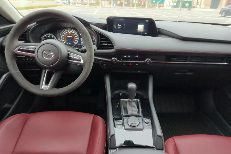 Used Mazda 3 Axela 2023 2.0L Automatic ZhiZhen Edition