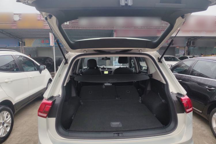 Used Volkswagen Tiguan L 2021 280TSI Automatic Two-Wheel Drive Smart Edition Trunk