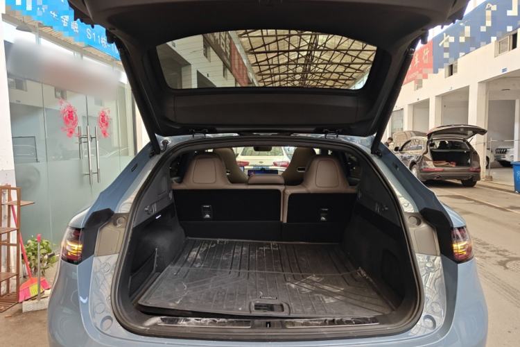 Used Hima Luxeed R7 2025 Range-Extended Version 251 km Max