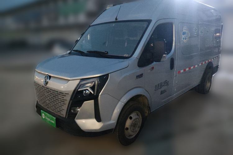 Used Dongfeng Yufeng 2023 V9+ 2.3T Manual Rear-Drive Cargo Van with Dual Rear Tires 3-Seater