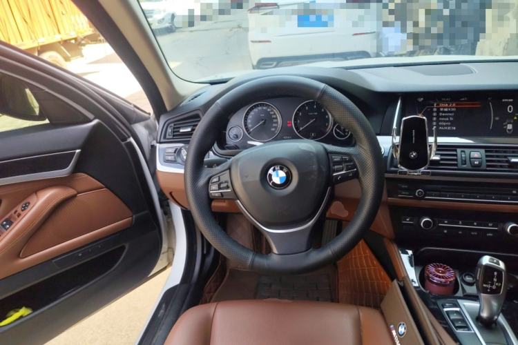 Used BMW 5 Series 2017 520Li Elegant Edition Steering Wheel