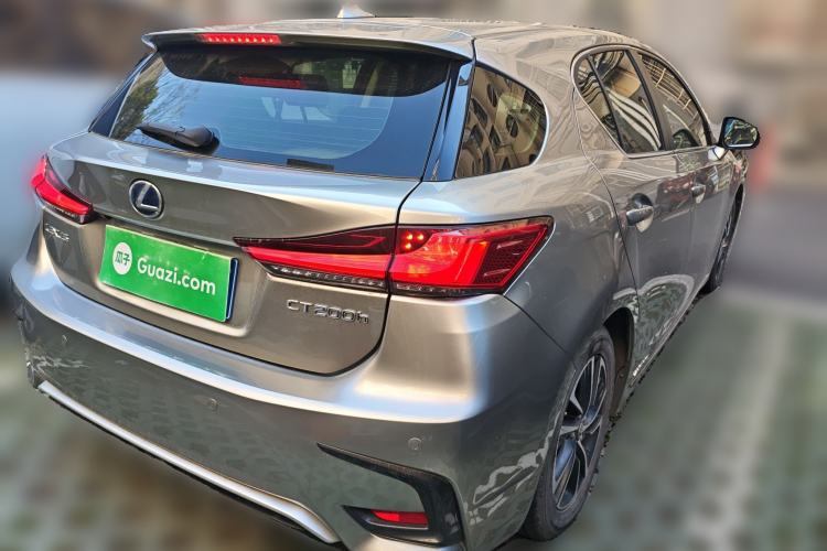 Used Lexus CT 2017 CT200h Comfort Edition Monochrome China VI
