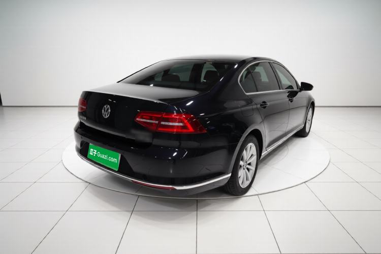 Used Volkswagen Magotan 2018 330TSI DSG Advanced Model
