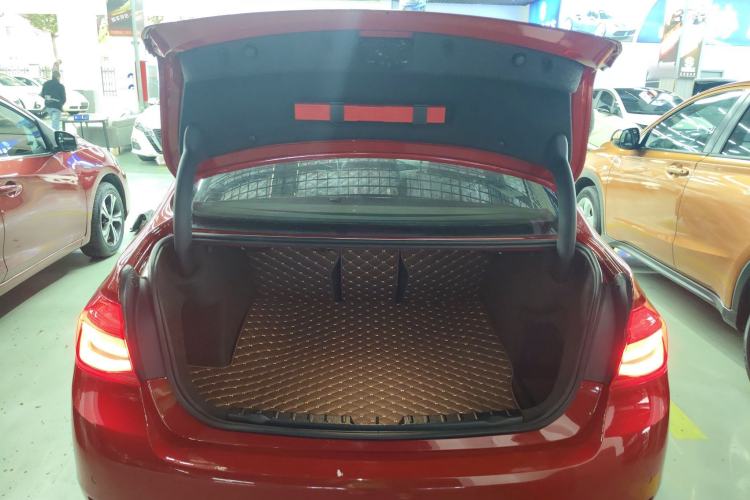 Used BMW 3 Series 2017 320Li Fashion Model Trunk