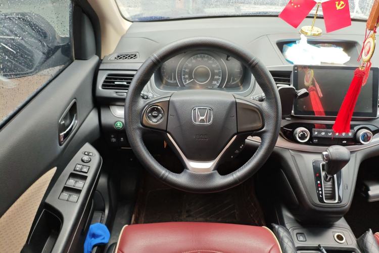 Used Honda CR-V 2016 2.0L two-wheel drive Urban Edition
