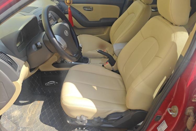 Used Hyundai Celesta 2010 1.6L MT GLS Left Front Seat