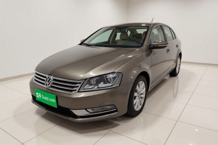 Used Volkswagen Magotan 2013 1.8TSI Luxury Model Guazi used car, China used car export, Used car for sale, Used  cars, Cheapest cars for sale