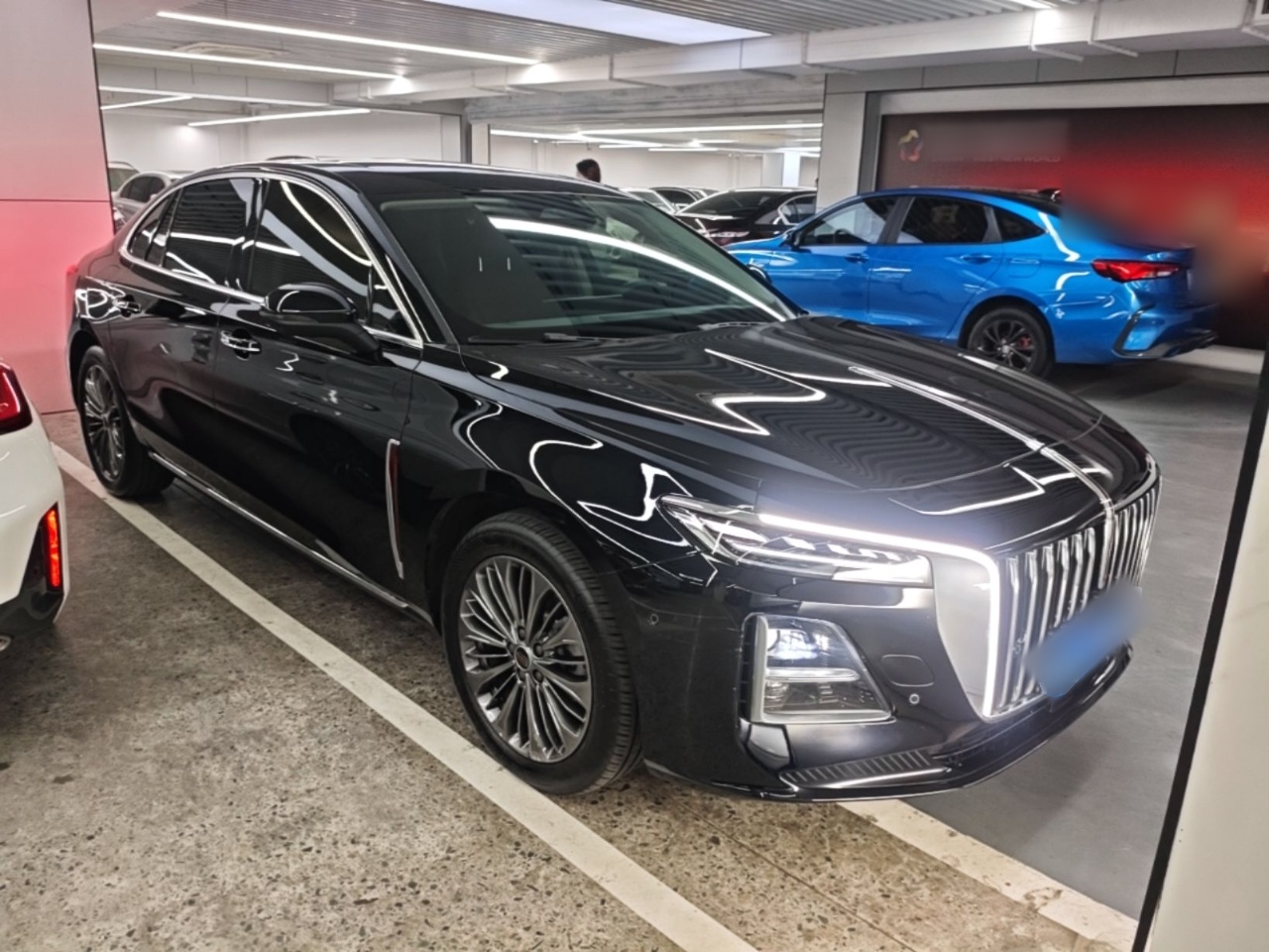 Hongqi H5 2026 Model 2.0T Automatic Qi Ling Pro Edition — снимка 3