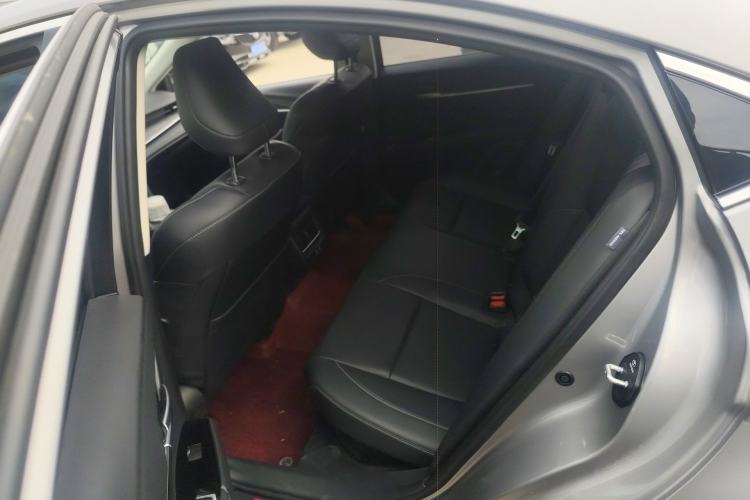 Used Toyota Camry 2026 Model Dual-Engine 2.0HSE Sport Lite Edition Left Rear Seat