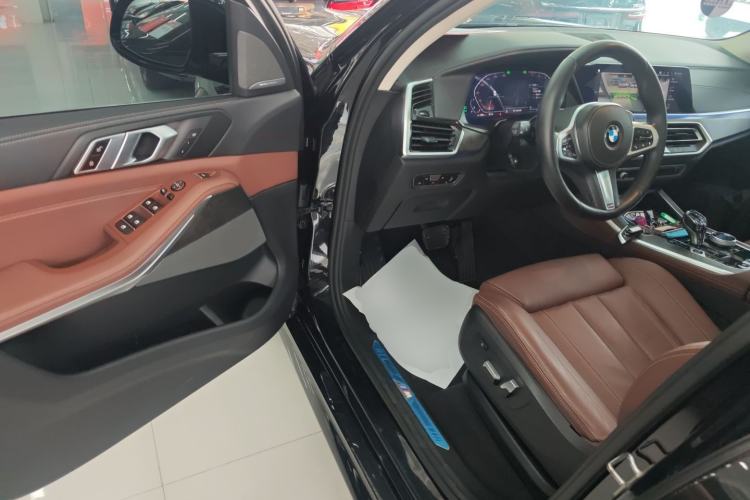 Used BMW X5 2022 xDrive40i M Sport Package
