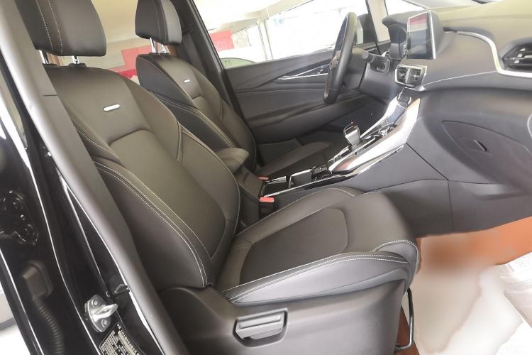 Used SAIC MAXUS Dajia 5 2022 1.3T Plug-in Enjoyment Edition 7-Seater
