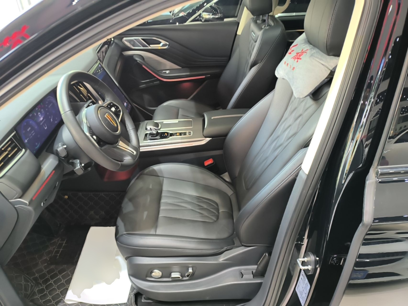 Hongqi HS7 PHEV 2024 2.0T PHEV Two-Wheel Drive Flagship Edition 6 Seats — снимка 17