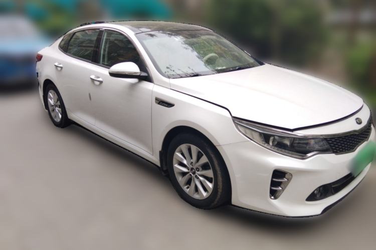 Used Kia K5 2016 1.6T Automatic LUX Front Right 45 Deg
